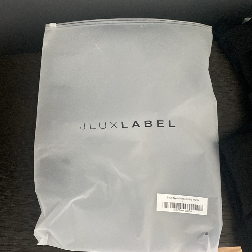 NWT Jluxlabel BLACK NYAH NYLON UTILITY PANTS - Picture 4 of 8